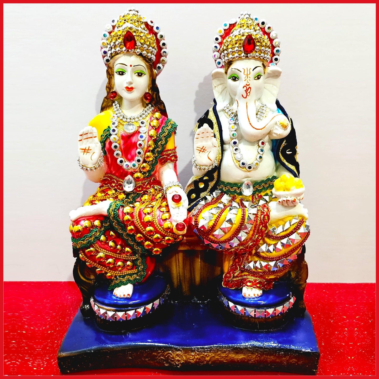 Lord Ganesh Goddess Lakshmi statue