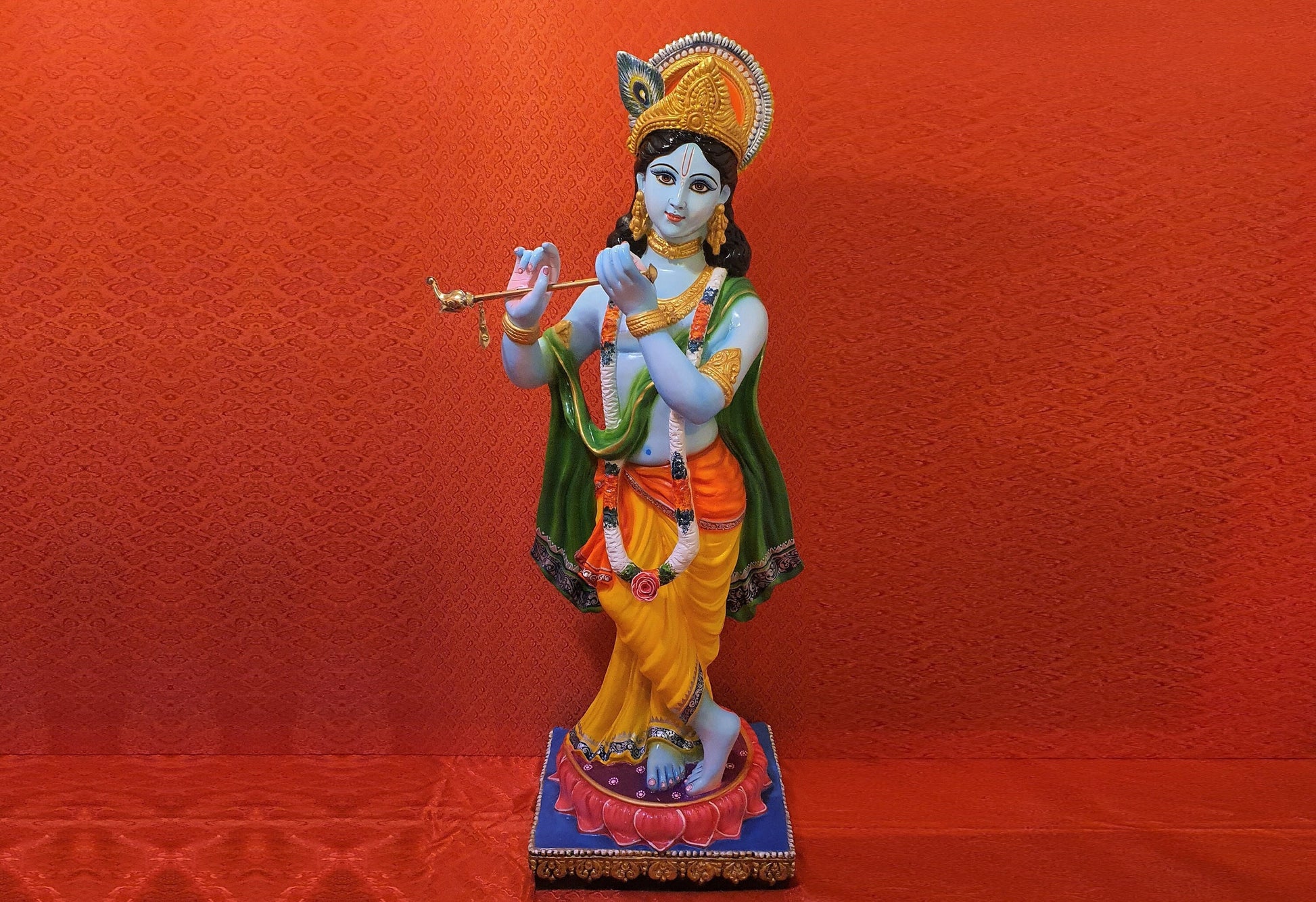 Large Lord Krishna statue